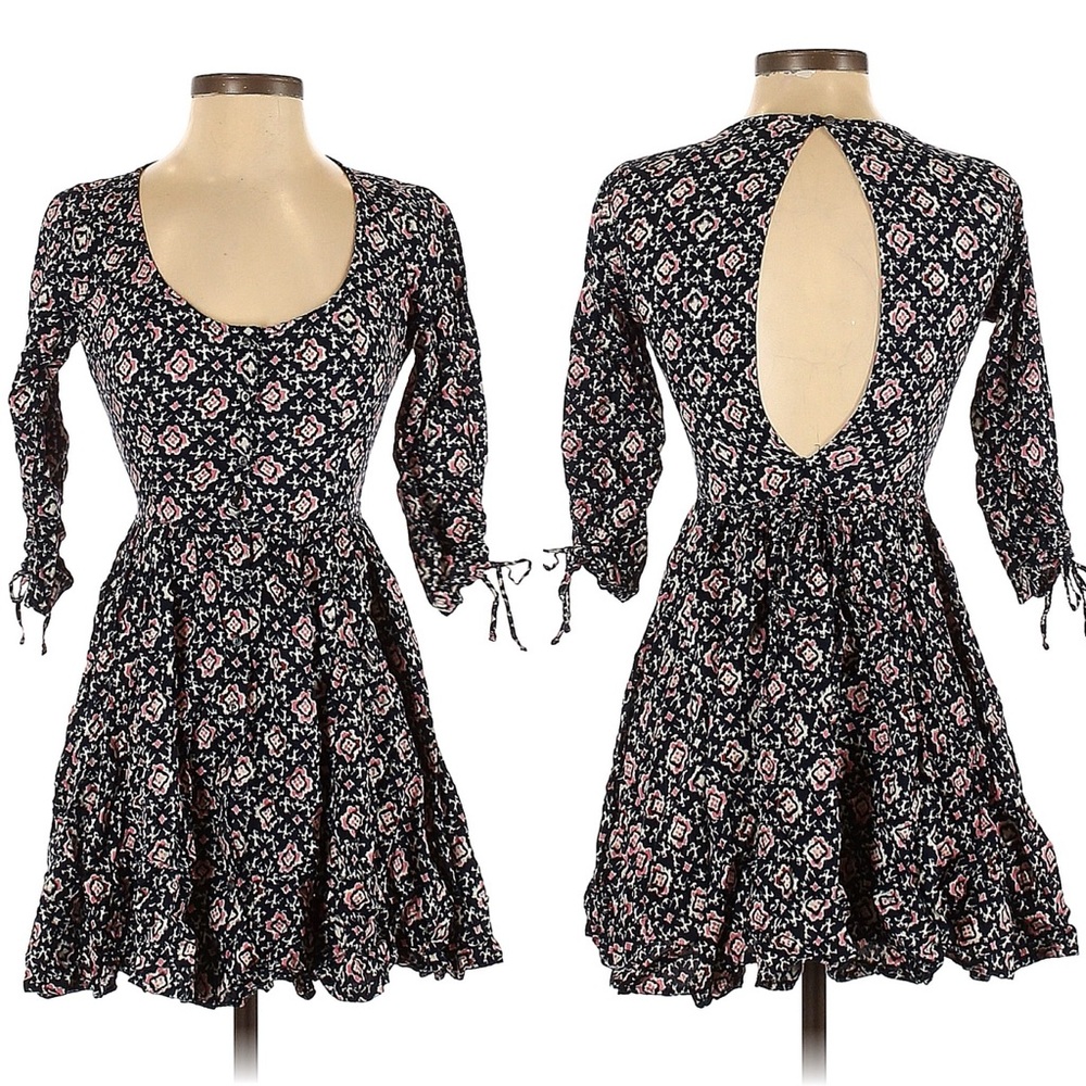 Hollister Womens Dress Size XS Navy Multicolored Geometric Open Back Mini Dress